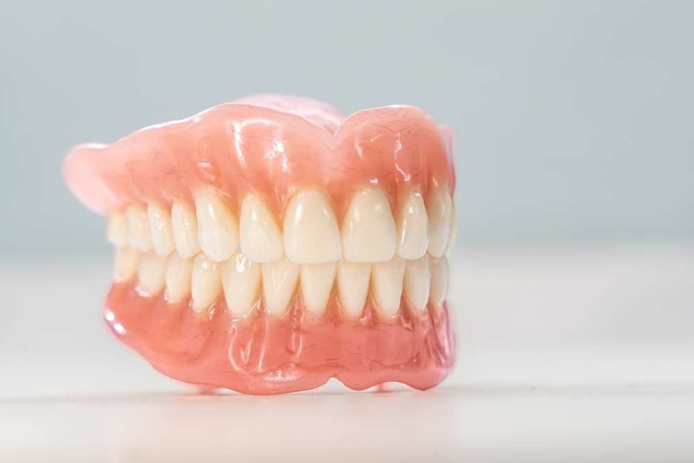 why do dentures shorten your life